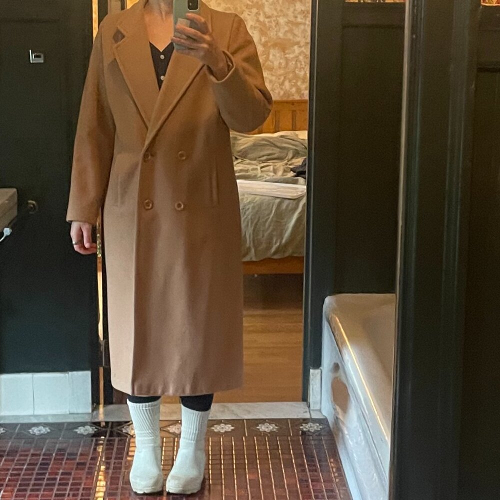 Jacobson's 100% Camel Hair Double-Breasted Fine Wool Coat